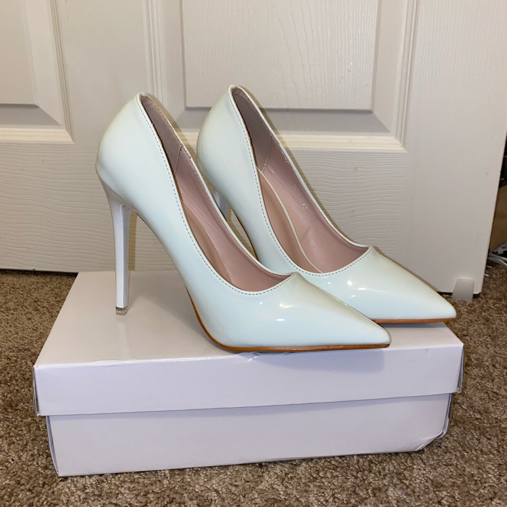 🤍 white heels 🤍